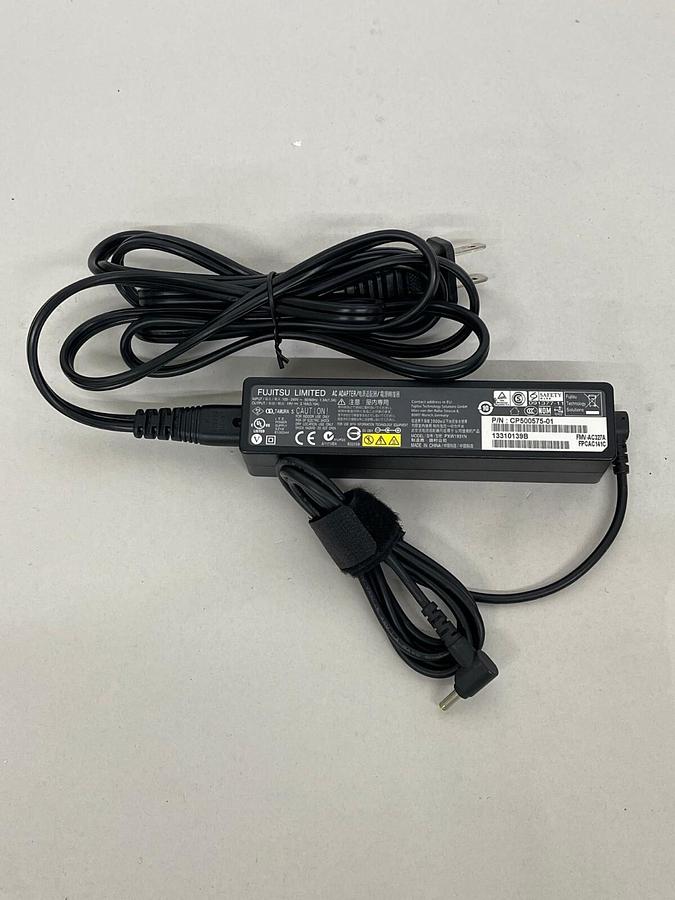 Used Fujitsu PXW1931N Power Adapter 19V 3.16A 60Wh
