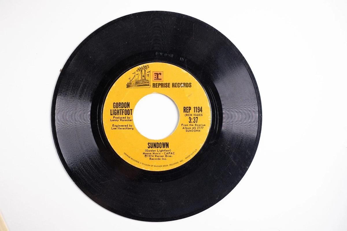 Used Gordon Lightfoot Sundown, Too Late For Prayin'' 45 Record