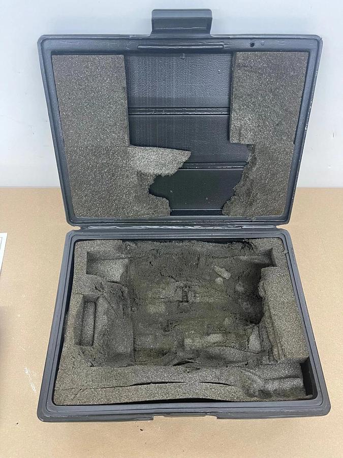 Used TSI VelociCheck 8320 Air Velocity Meter W/ Case and Service Manual