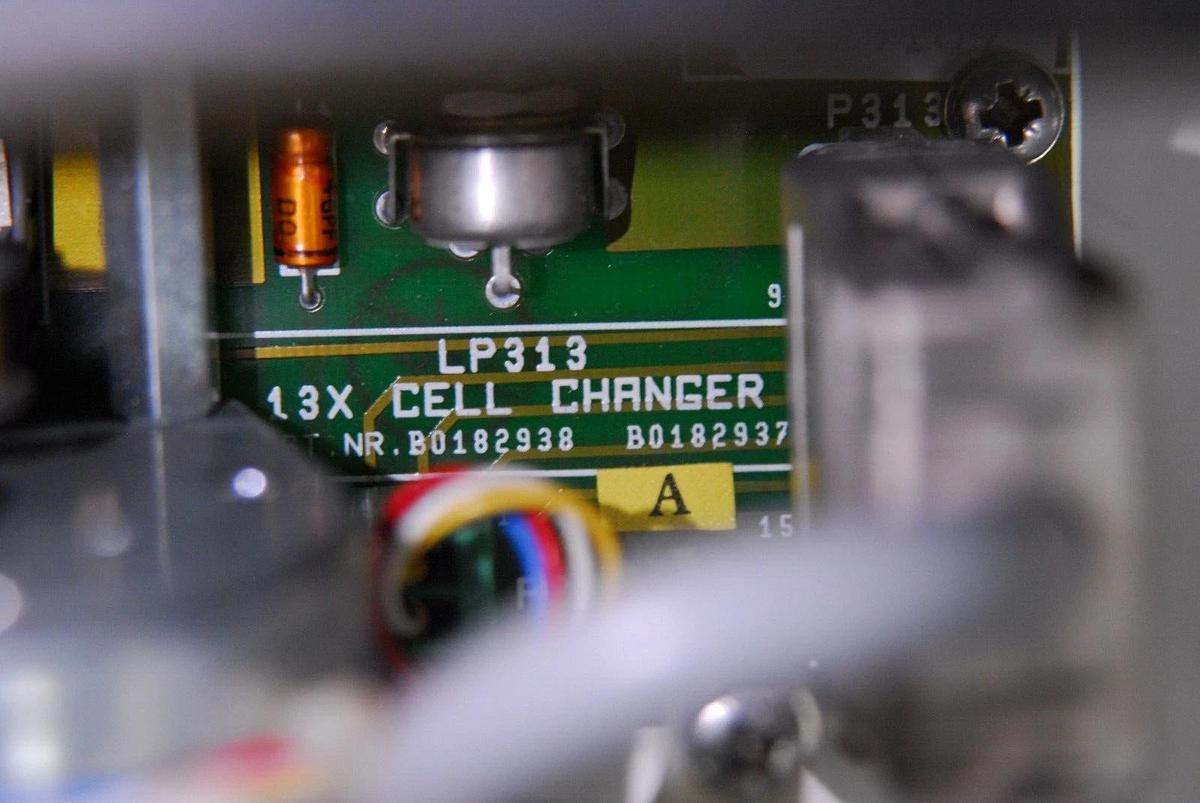Used Perkin Elmer B018-5210 / B018-2938 LP313 13X Cell Changer
