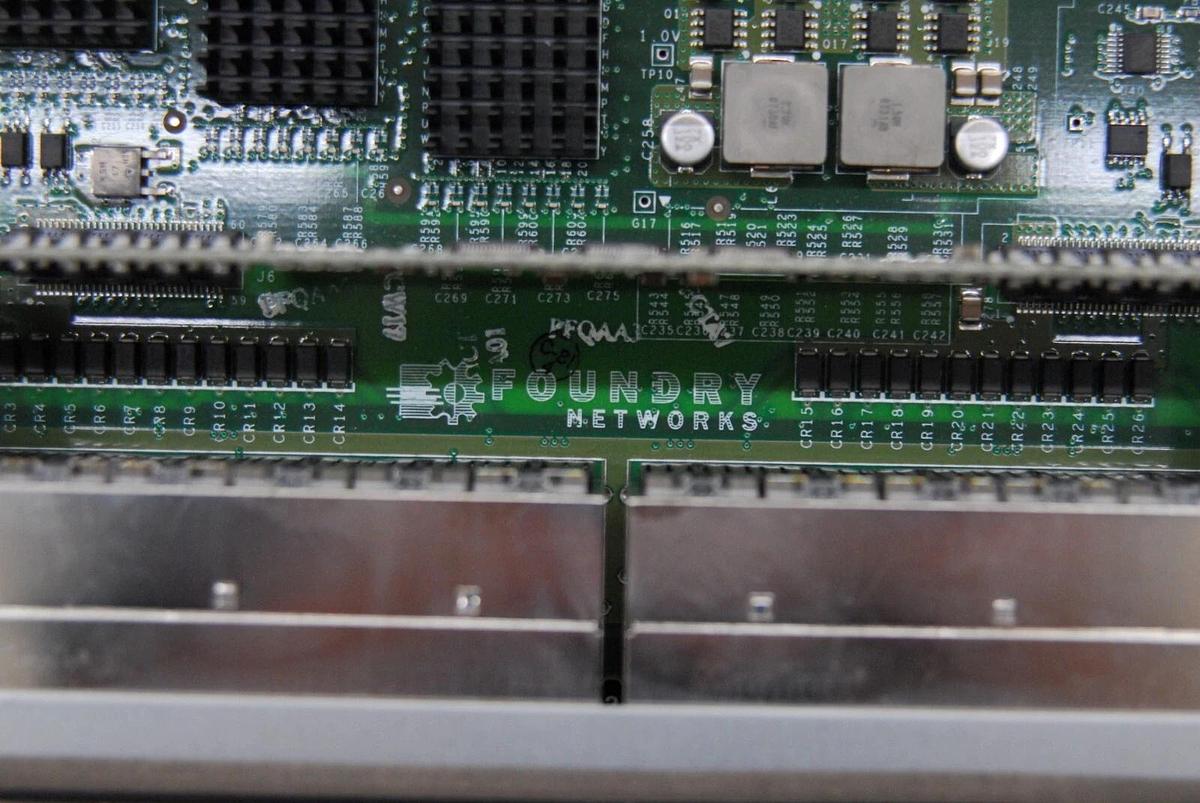 Used Foundry Networks SX424P 35529-700B FastIron SuperX 24-port Ethernet Module