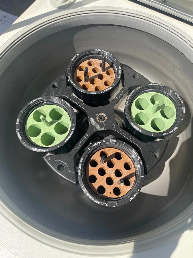 Used Kendro Sorvall Legend RT 75004376 Refrigerated Benchtop Centrifuge