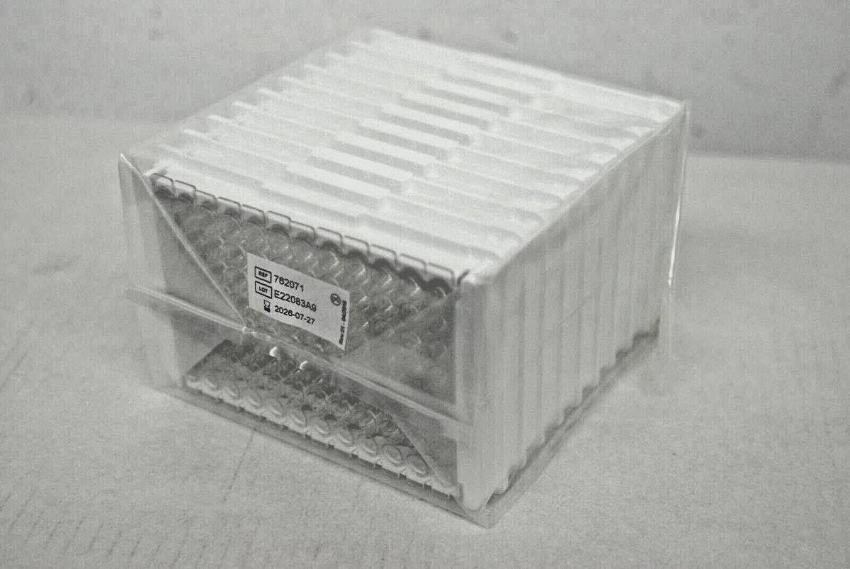 Used Greiner 762071 Strip Plate 12xF8 PS F-BOTTOM CLEAR MICROLON HIGH BINDING 100ct