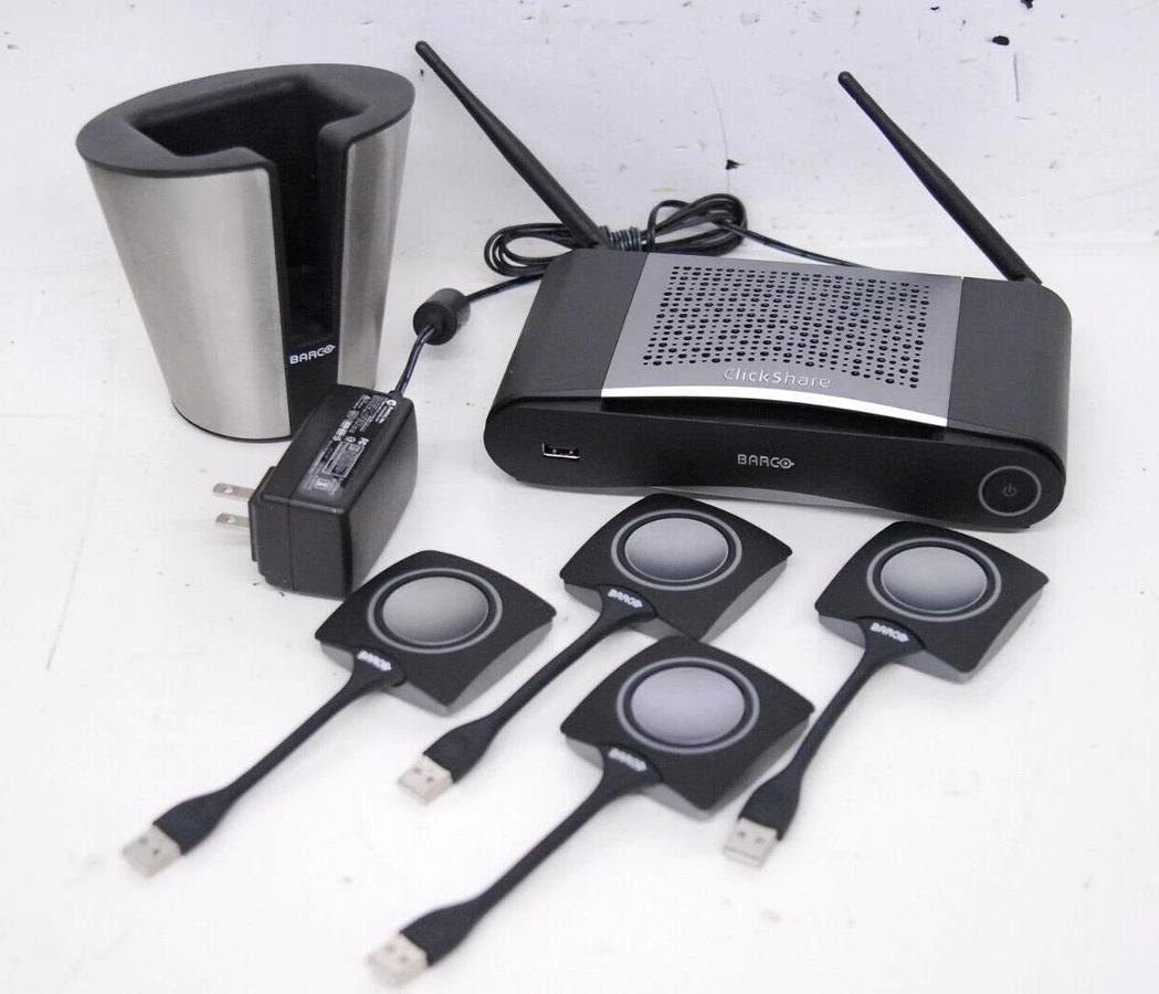 Used Barco ClickShare CSE-200 R9861520 W/ 4 Buttons, Button Holder, Power Adapter