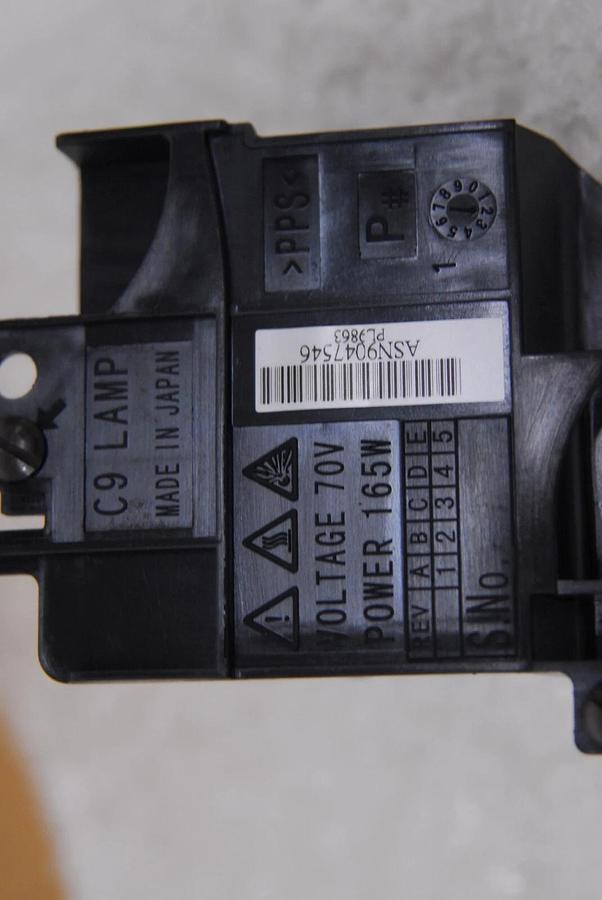 Used PL9863 Replacement Projector Bulb (Alternative to: DT00671)