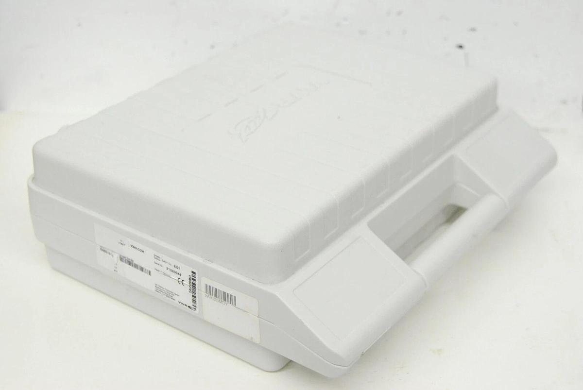 Used VWR 76460-504 pHenomenal pH 1100 H pH/mV/°C Meter Handheld W/ Case