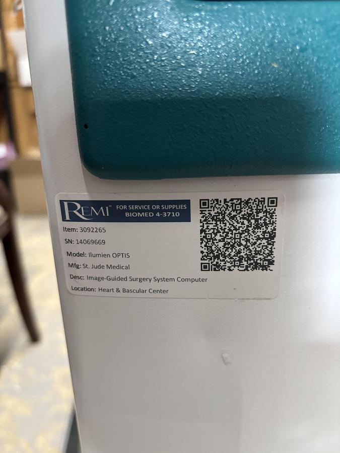 Used St Judes ILUMIEN Intravascular Imaging Therapy Guidance System FFR OCT