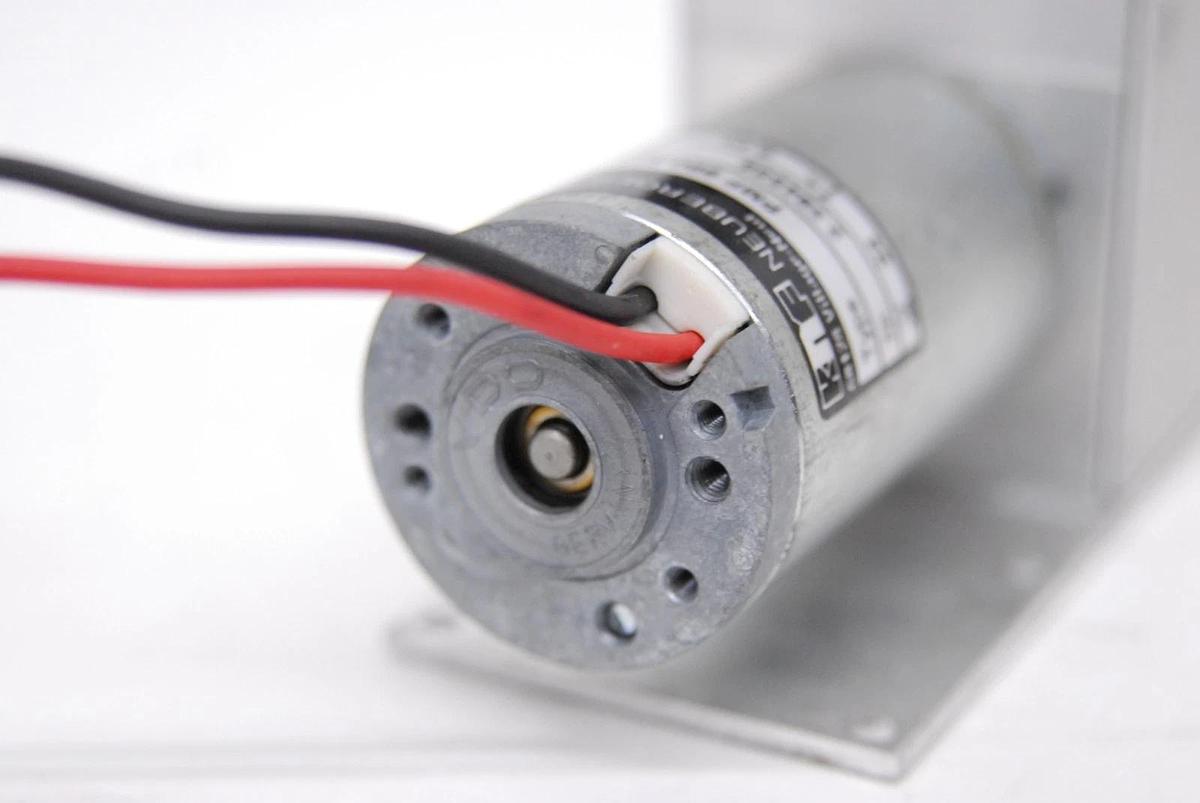 Used KNF PMF 990-811 24v Mini Diaphragm Vacuum Pump - Bio-Rad 1575 ImmunoWash