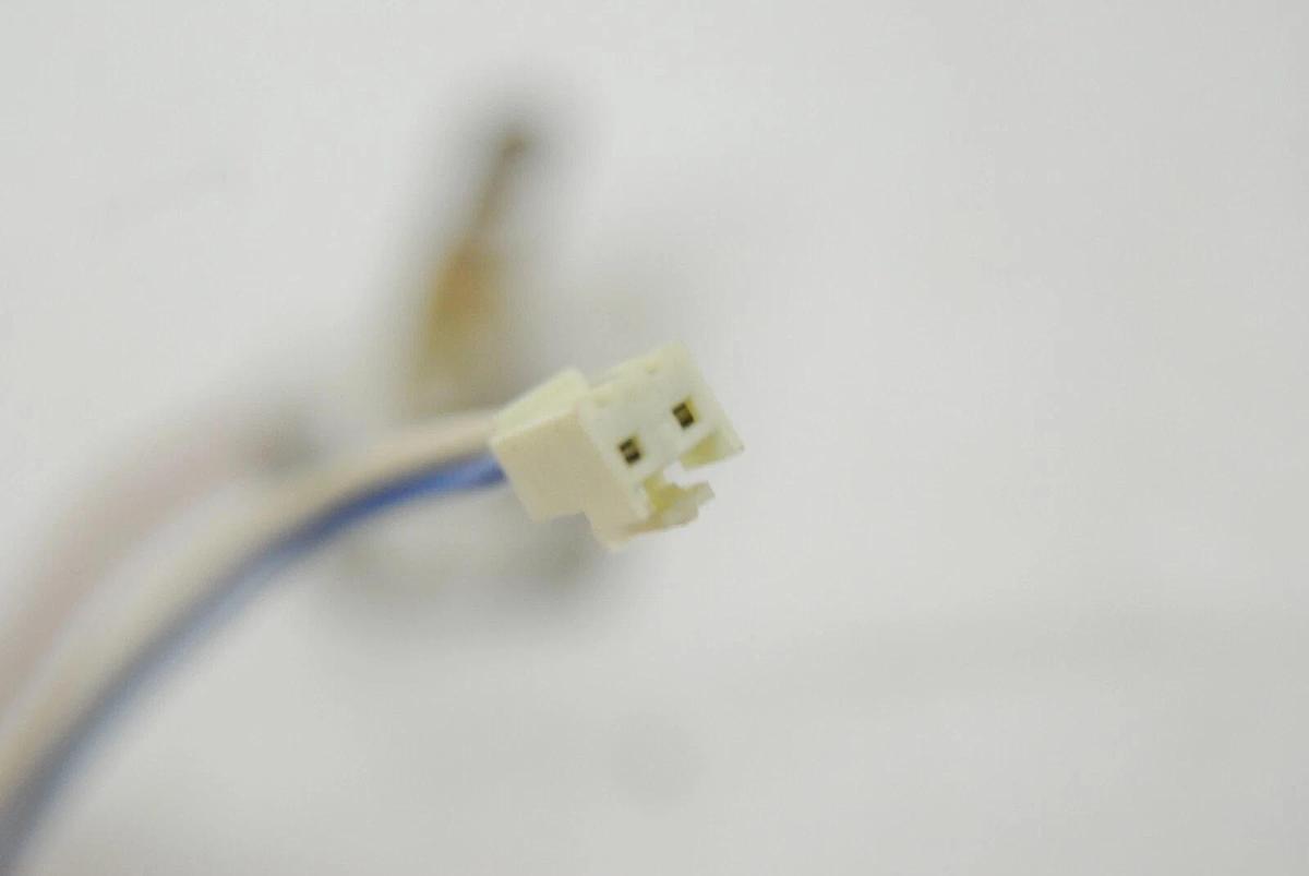 Used Shimadzu UV-1700 062-65005 Halogen Lamp W/ 206-67036 Leaf Spring - Lamp Assembly