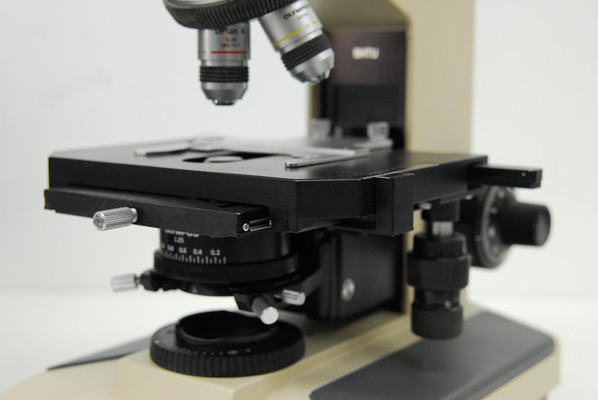 Used Olympus BH-2 BHTU Binocular Microscope W/ DPlan 4/10 Objectives, Light Pre-Set