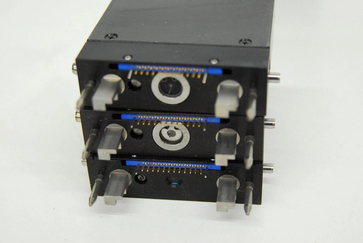 Used Beckman BIOMEK P20/P200L/MP200 Pipette Tools W/ Tool Holder (for BIOMEK 2000)