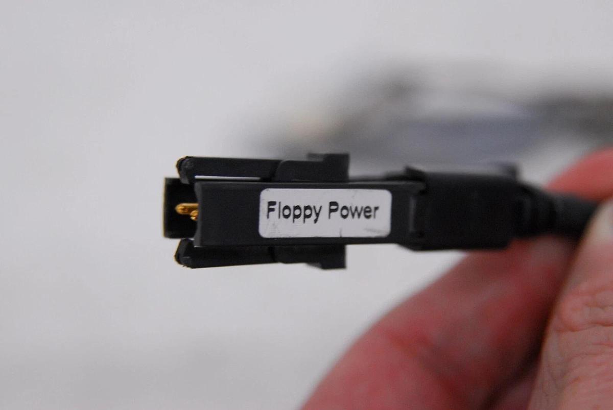 Used ABB 3HAC6157-1 Floppy Sign/Supply Cable