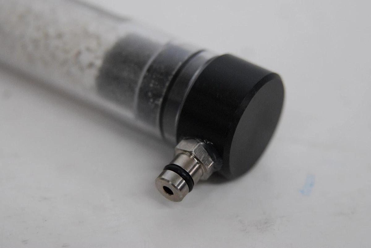 Used ALUNG 10005 HL-PL-0006_RB Soda Lime Column - Hemolung CR4