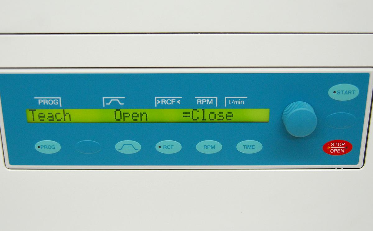 Used Hettich ROTINA 380 Robotic Automated Benchtop Centrifuge W/ 3722-R Rotor, 3730-R/2 Buckets