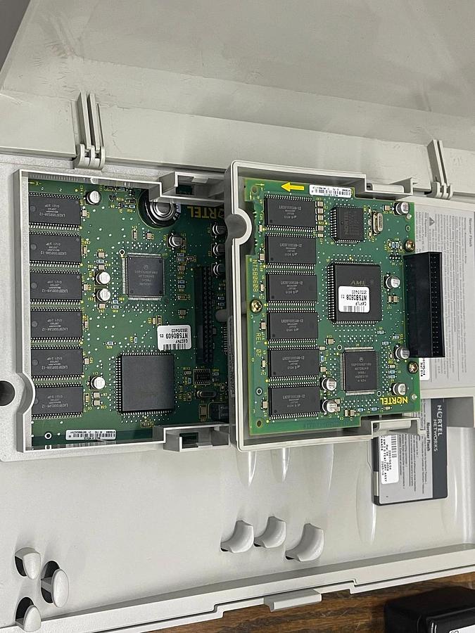 Used Nortel NTAB2456 Viocemail W/ NTAB2385 Flashcard, NTAB2385 Expansion, A/C Adapter