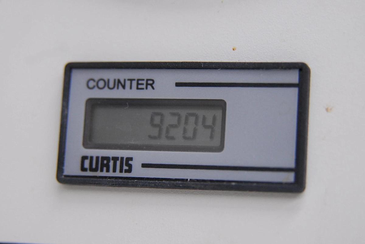 Used IDEXX 89-10894-04 Quanti-Tray Sealer Model 2X (9204 on Counter) - For Parts