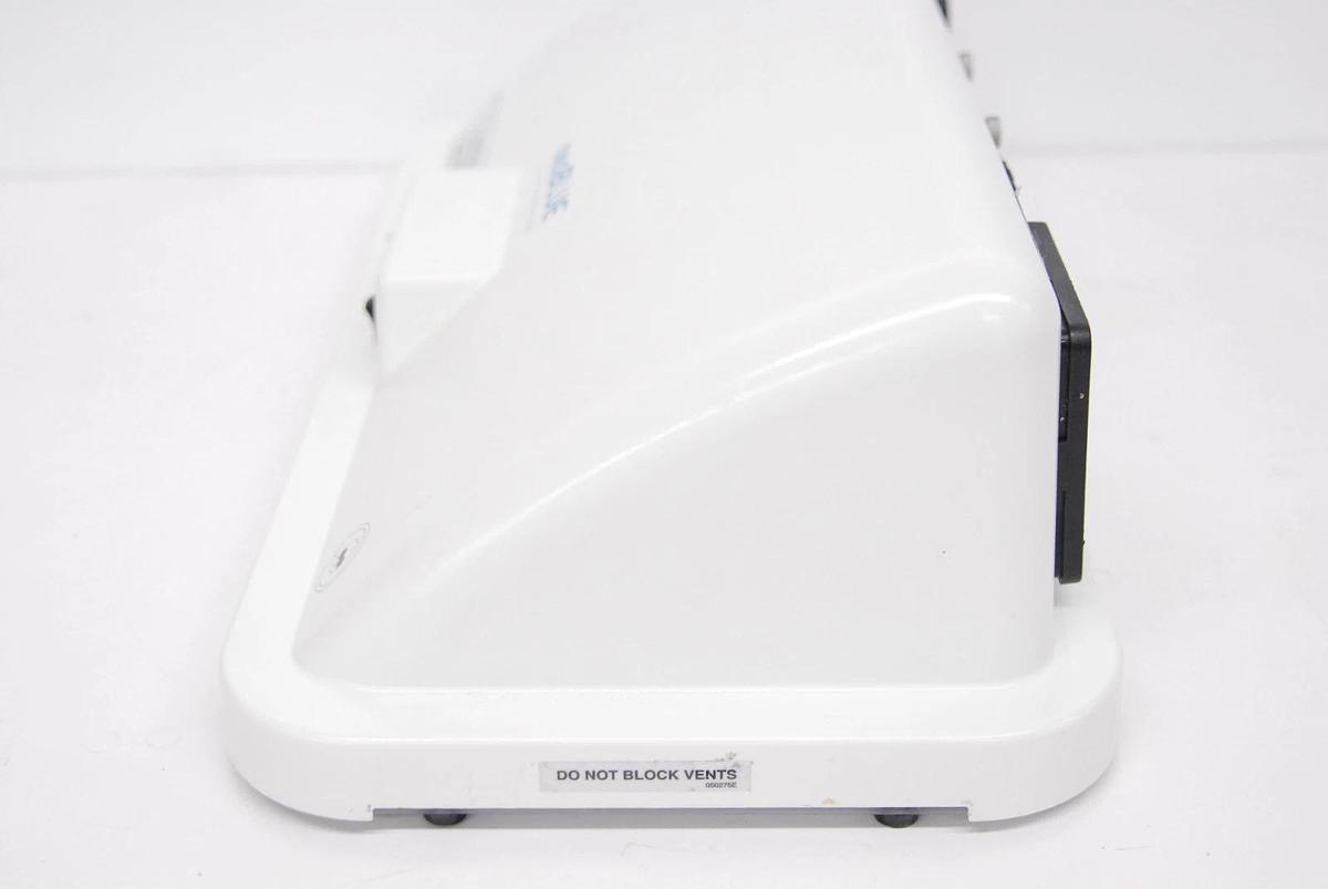 Used Natus 001103 neoBLUE LED Phototherapy System ( 5129 Hrs)