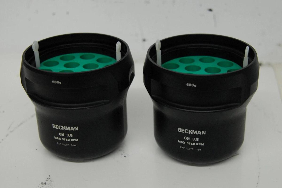 Used Beckman GH-3.8 680g Swing Buckets W/ 14 Slot Inserts 349950 - Lot of 2