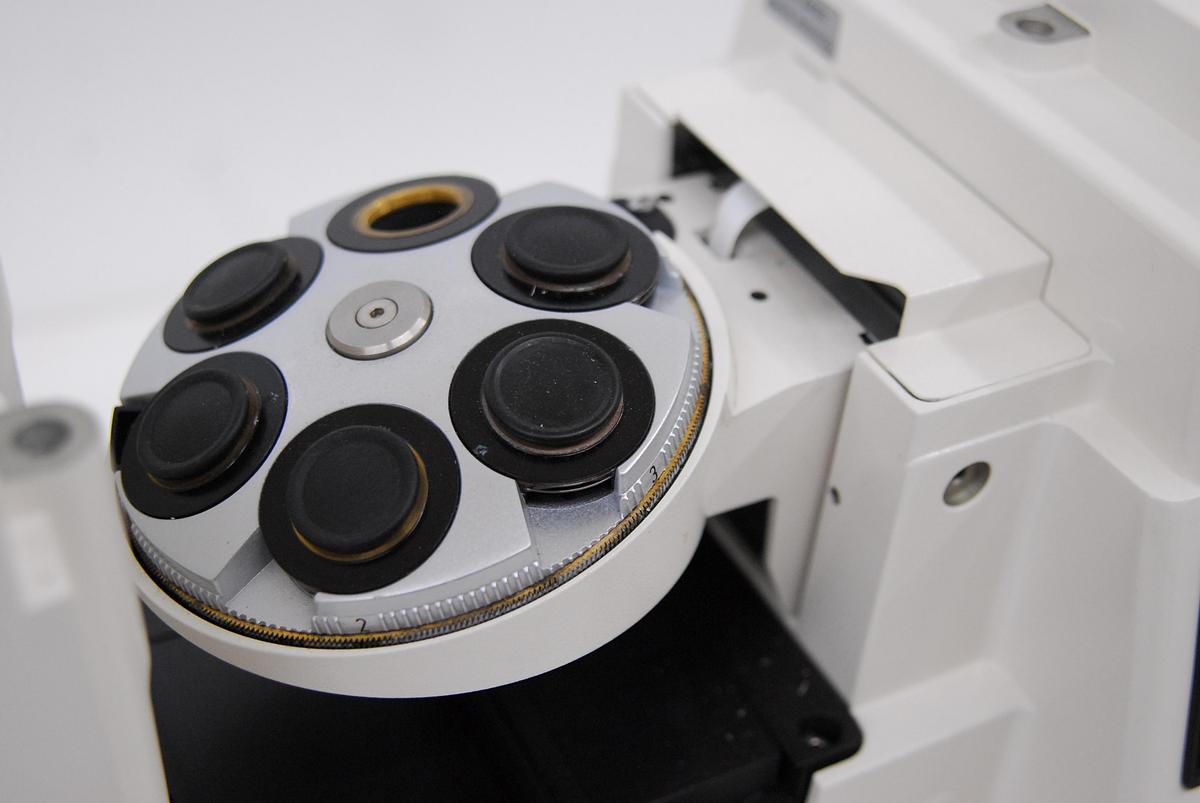 Used Zeiss 1005-820 Axiovert 200M Motorized Inverted Microscope Base Stand
