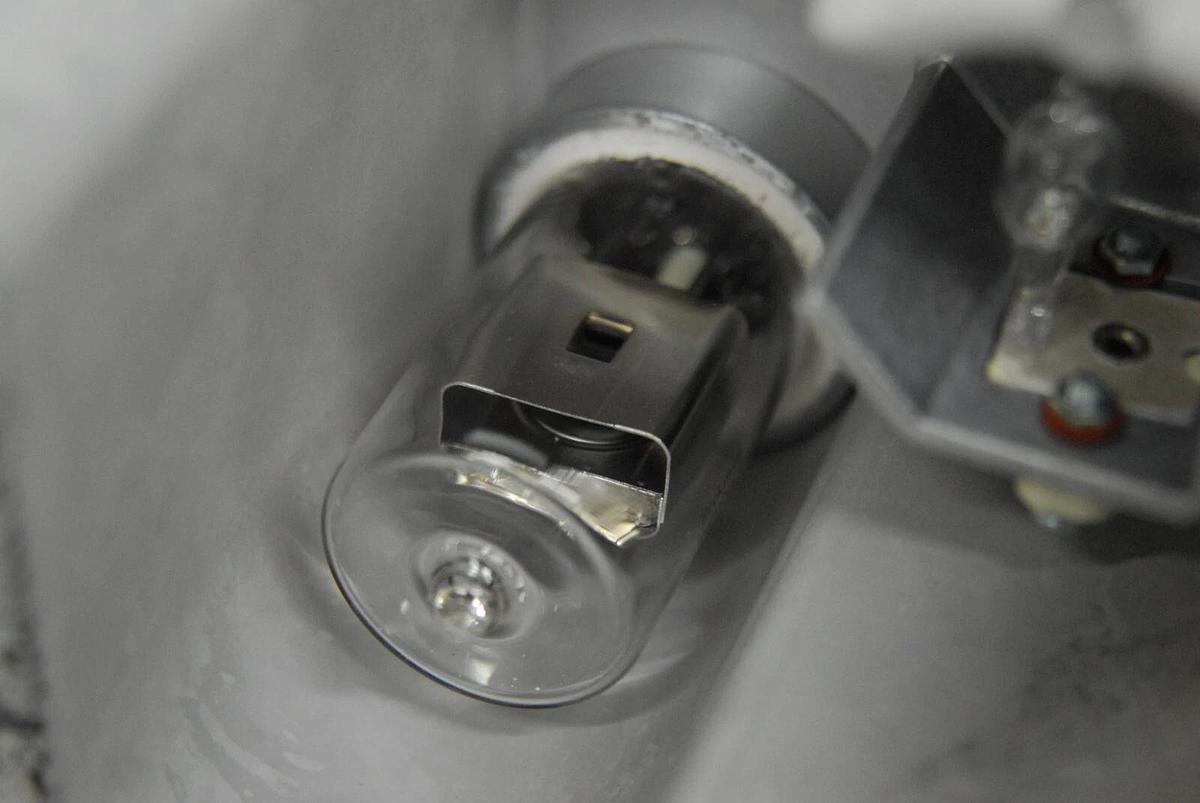 Used Beckman Coulter DU 800 - Lamp Assembly W/ Lamps 514442, 514366