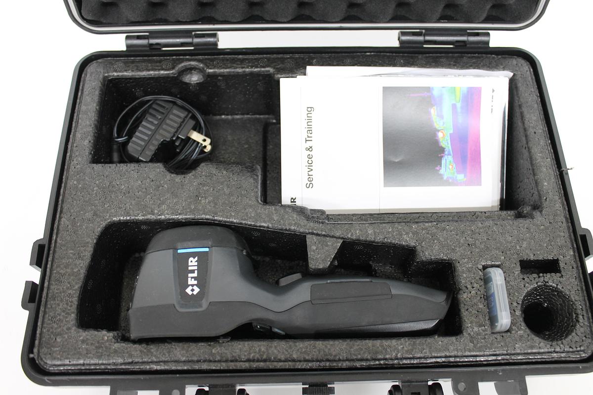 Used Flir i7 Thermal Imaging Camera Set