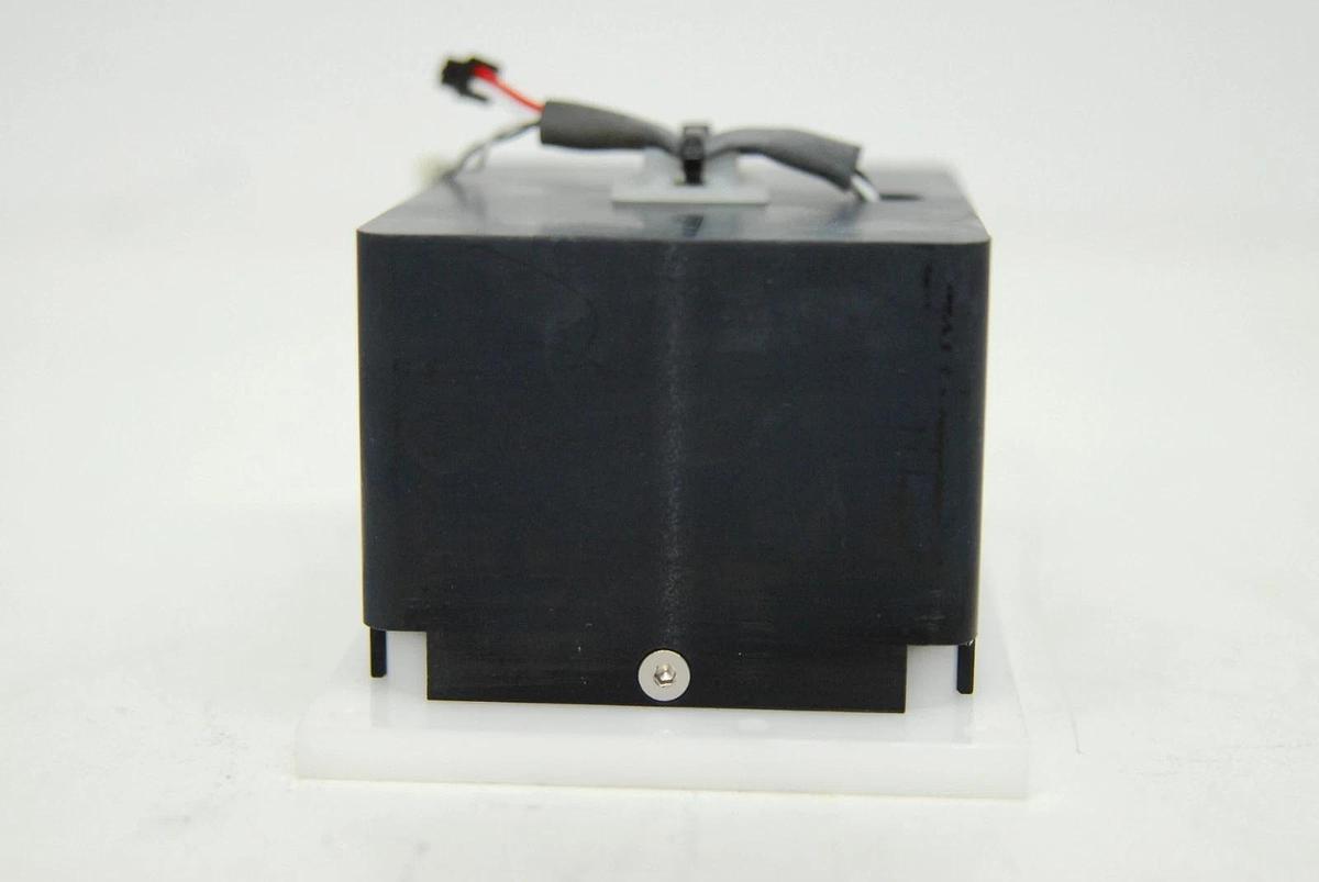 Used T2 Biosystems T2DX Analyzer - 37c Inc. 12 Well Assembly 71-04929