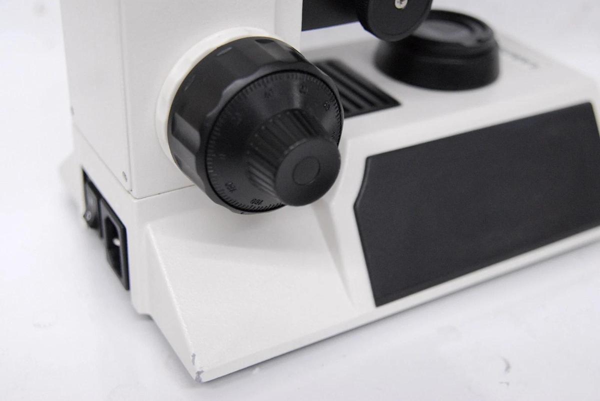 Used Labomed CX L Binocular Microscope W/ 4/10/40/100x Semi Plan Achro Objectives