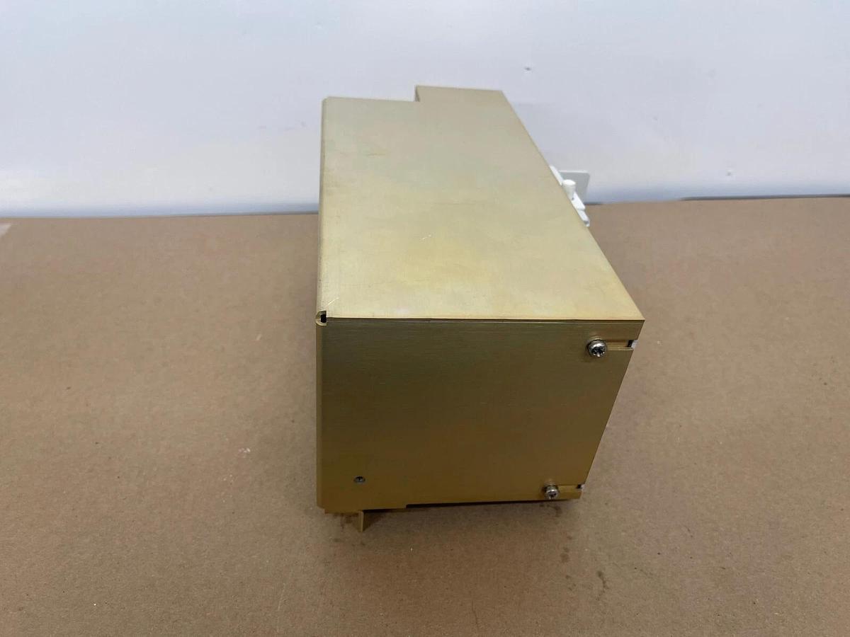 Used Perkin Elmer N077-9584 JAZ HTR ADPTR W/ Encloser