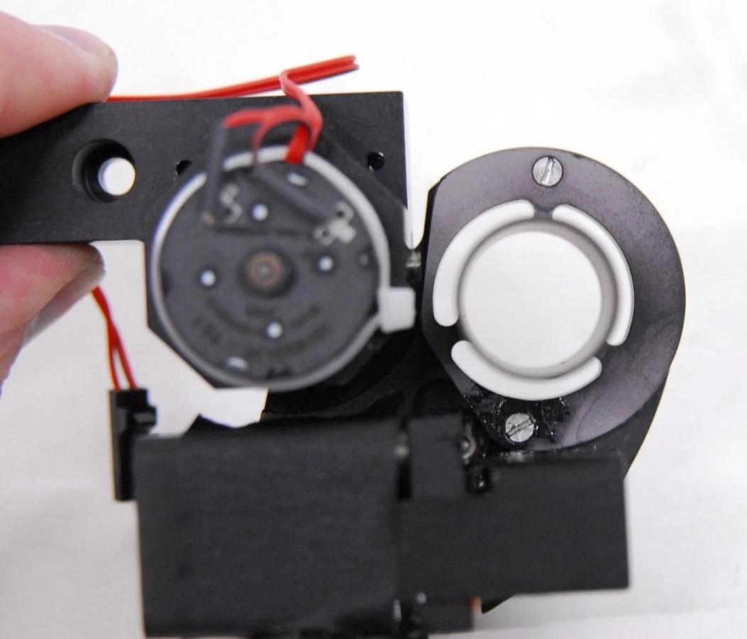 Used Thermo DXR Raman Microscope - Motorized Optical Light Path Selector