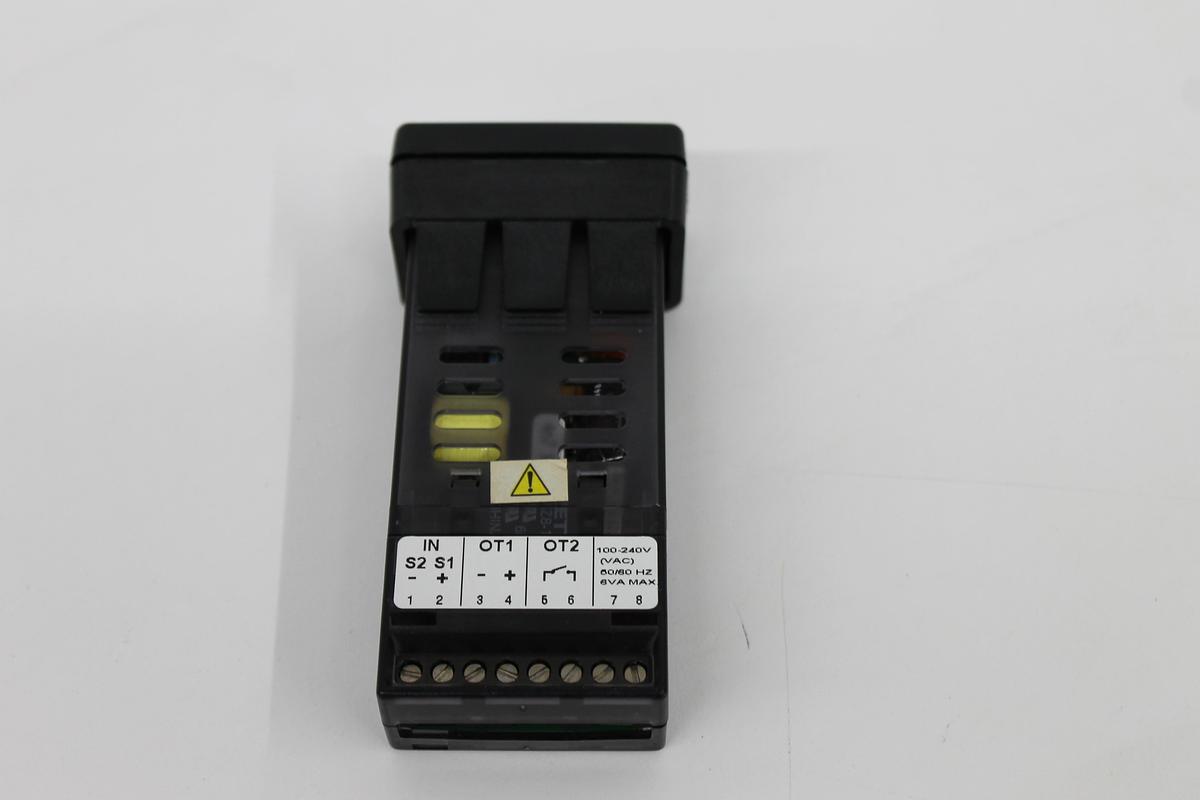 Used WATLOW 935A-1CD0-000G Temperature Controller