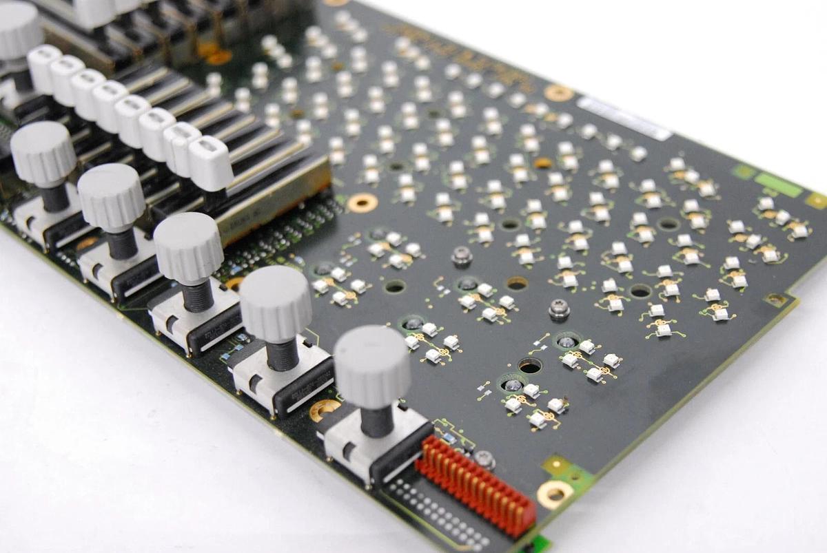 Used HP 77921-21300 QWERTY Board W/ 77921-40040 Button Assembly (Sonos 5500)