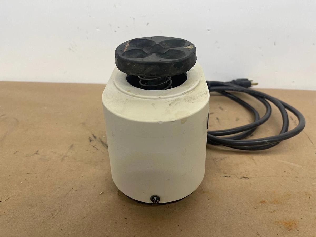 Used Fisher Scientific Variable Speed Touch Mixer Model 232