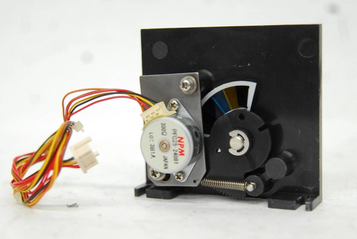 Used 206-67024-01 Slit and Filter Assembly - Shimadzu UV-1700