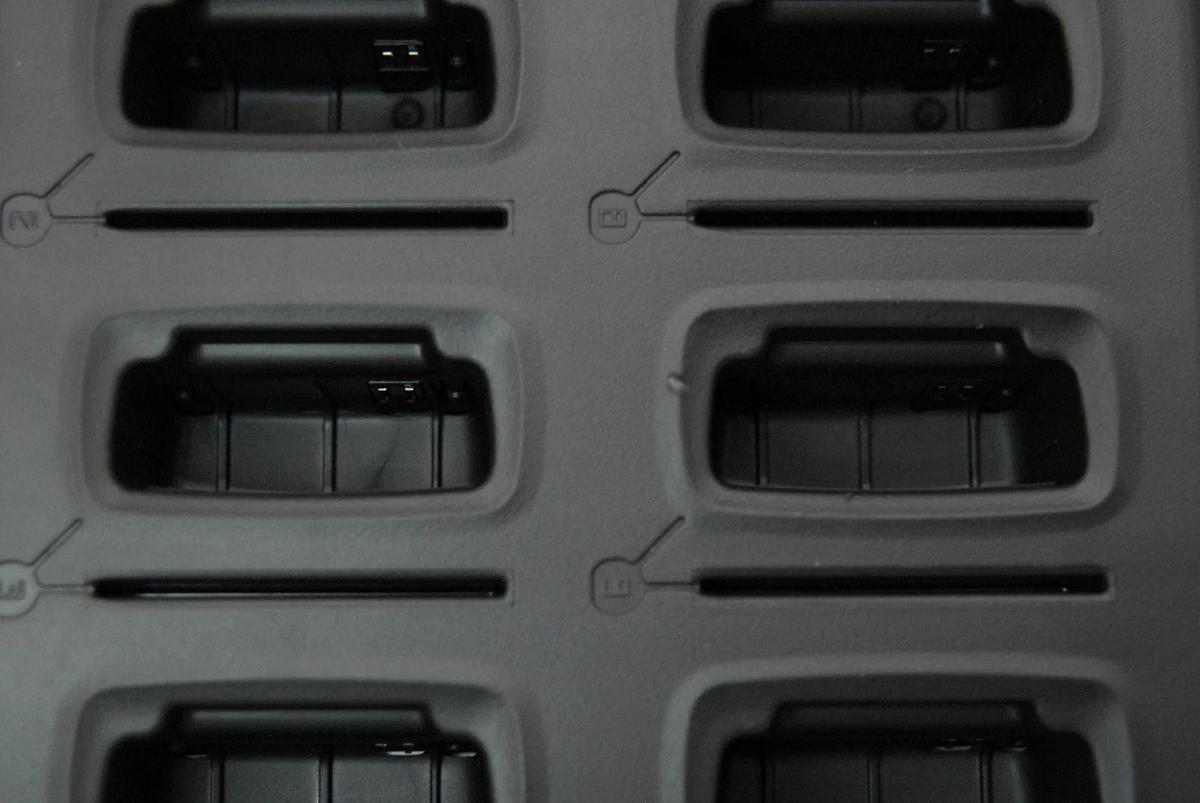 Used Listen LA-381-01 Intelligent 12-Unit Charging Tray (for iDSP)