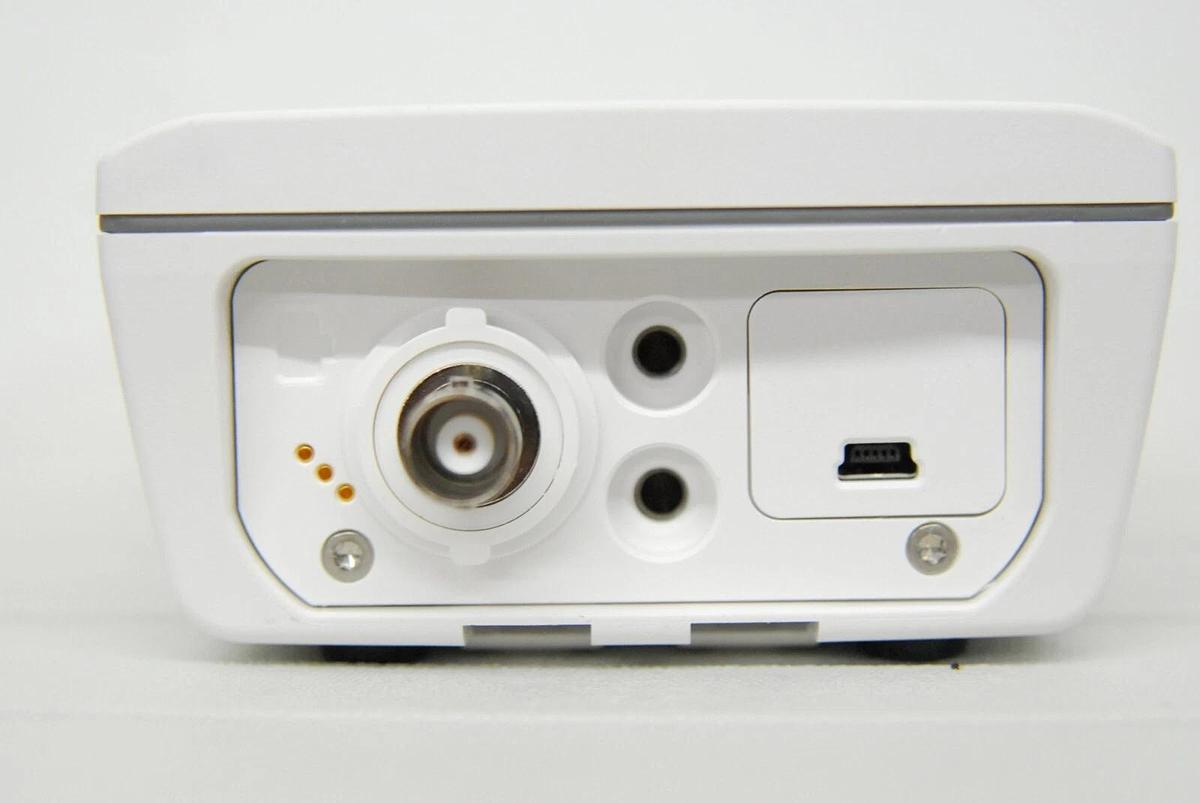 Used VWR 76460-504 pHenomenal pH 1100 H pH/mV/°C Meter Handheld W/ Case