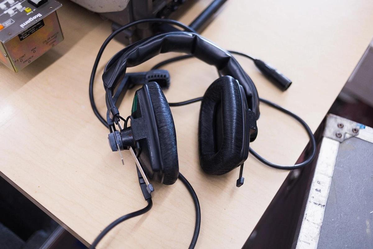 Used Ikegami HK-388W Camera Head Base with OCP 388 CCU and Beyerdynamic Headset