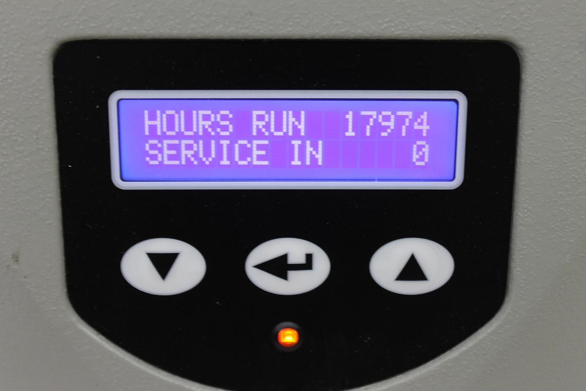 Used Parker Balston H2PEM-100 Hydrogen Generator