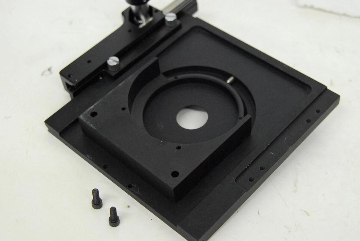 Used Olympus Spectra-Tech X-Y Stage W/ Clip, Stage Mount (0047-172D IR-Plan)