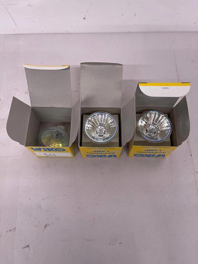 Used Projector Lamp Bulbs - FXL, ENX, ELC - Wiko, GE, Apollo, Eiko - Lot of 11