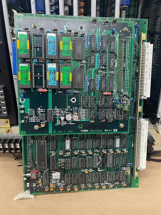 Used Mitsubishi UF01C-2 MELDAS-W7 Control Unit  W/ Installed Cards (DWC200H EDM)