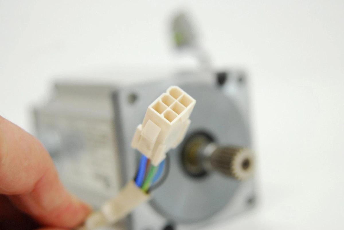 Used Pacific Scientific MK21K-00YY-122 AC Servo Motor - Puritan Bennett 740