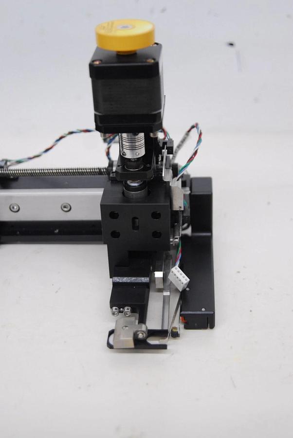 Used Arcturus Veritas 704 LIN Engineering Motors 4118M-46SD-01, 4118M-46S-01 W/ Mount