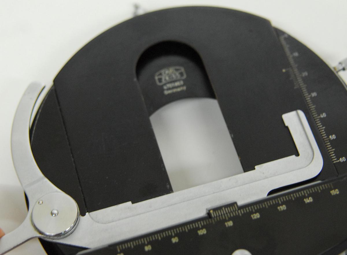 Used ZEISS 4701863 Rotating Mechanical XY Stage POL Stage - Universal Microscope