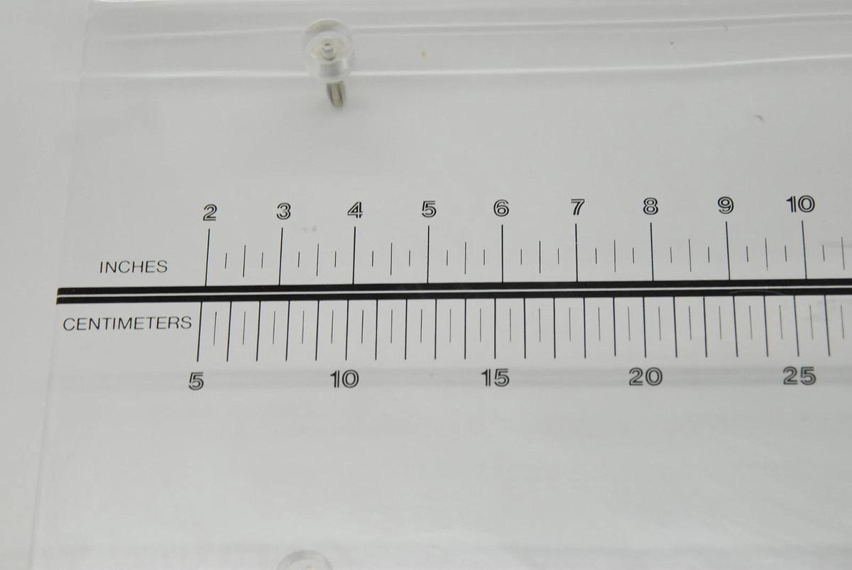 Used Scale-Tronix 4800 4802 Pediatric Scale W/ Acrylic Cradle
