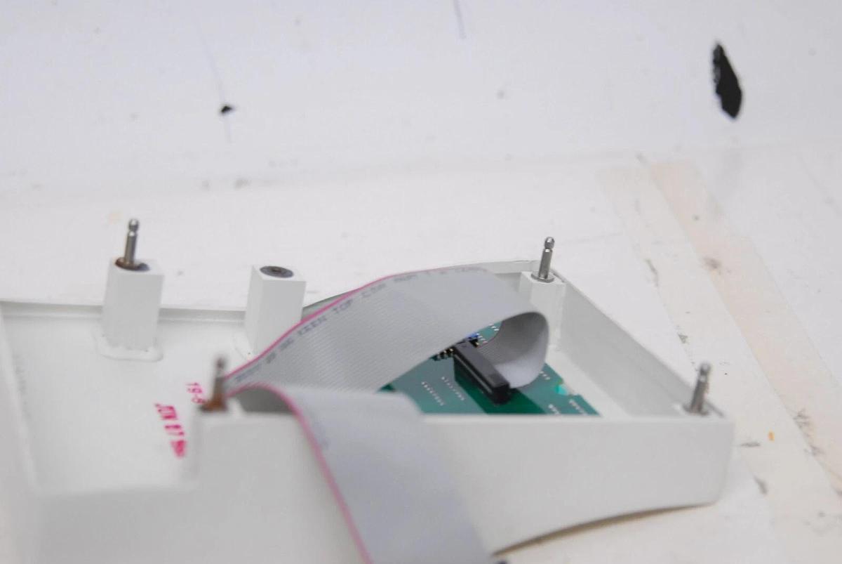 Used Becton Dickinson 19-66247-00 Fluidics Control Panel W/ Cables (FACSCalibur)