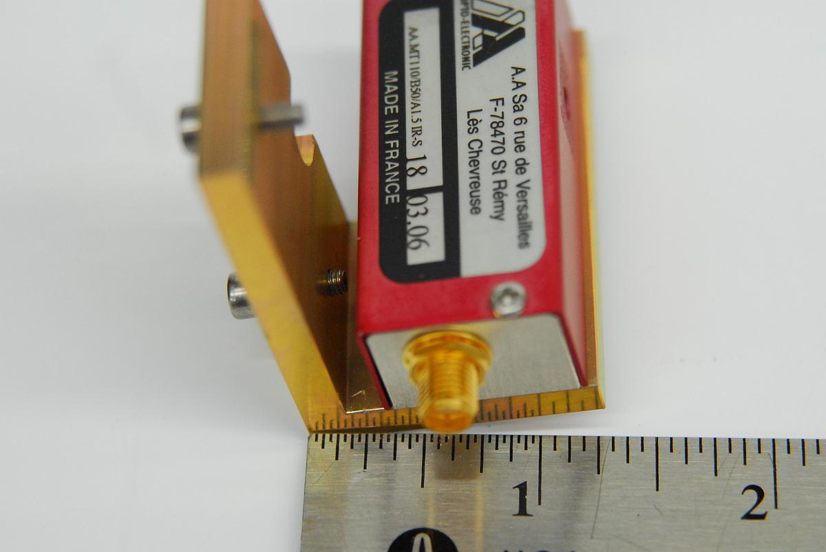 Used AA Opto-Electronic AA.MT110/B50/A1.5 IR-S 110MHz AOM Acousto-Optic Modulator