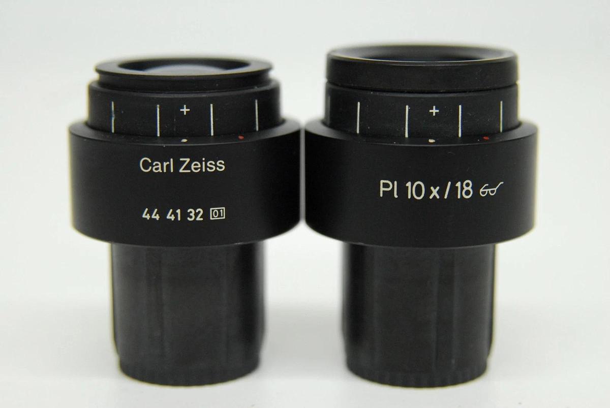 Used Zeiss 444132 Pl 10x/18 30mm Microscope Eyepieces - Set of 2