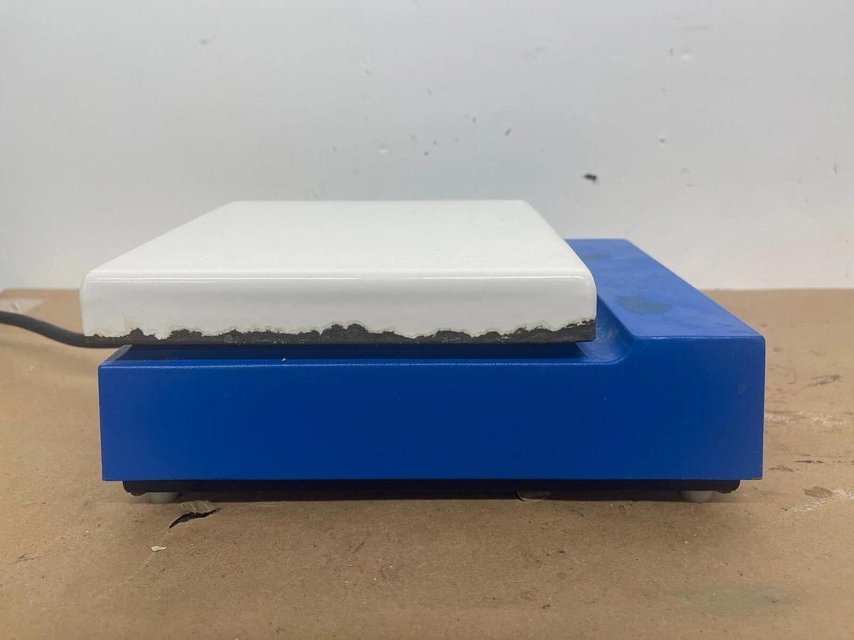 Used Barnstead Thermolyne S35925 VWR Model 310 Magnetic Stirrer
