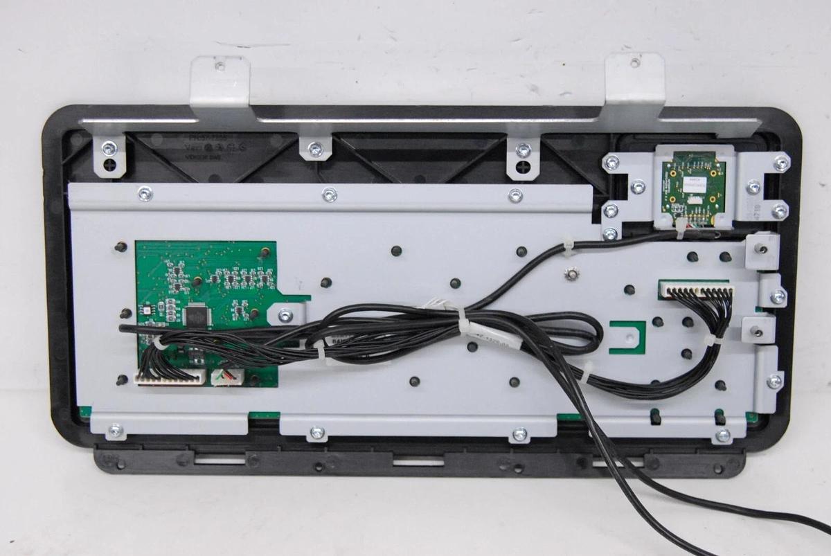 Used Omnicell Optiflex 13-1172 Keyboard W/ Authentec 45494 Fingerprint Sensor