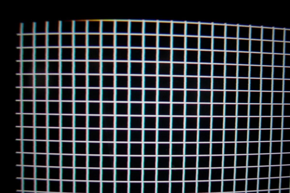 Used Sony Trinitron PVM-14N6U - 14"